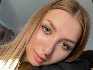 Image de profil du modèle de webcam HloeWild