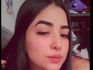surianys_petty profielfoto van cam model 