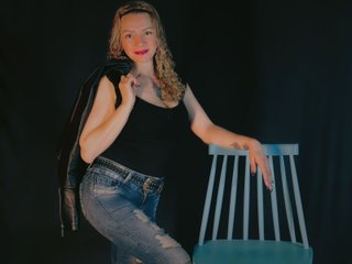 alahaevans profielfoto van cam model