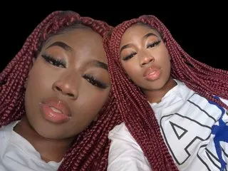 EmaaaBrown profilbild på webbkameramodell