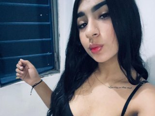 Image de profil du modèle de webcam Rachell_ggh
