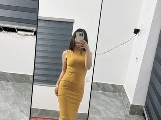 Image de profil du modèle de webcam Olivia4olyU