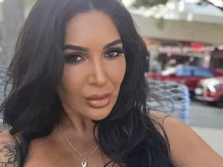 EMILYBISBACK cam model profile picture