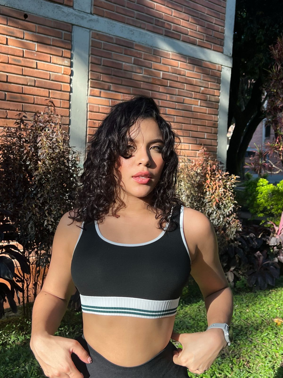 Interprete Piercingeyees Foto 9