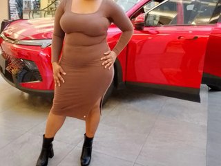 Curvychocolatx25 profielfoto van cam model 