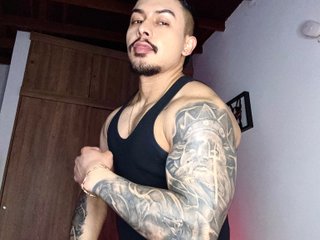 Imagen de perfil de modelo de cámara web de LiamWhitte