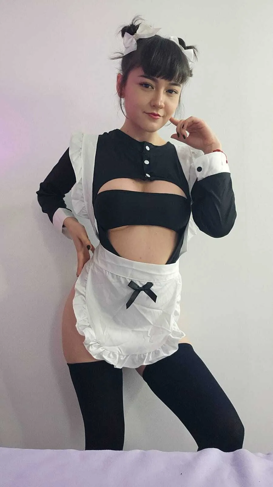 Performer EmilyBroks Photo 1