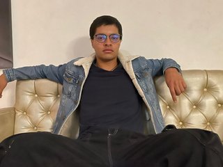 Foto de perfil de modelo de webcam de ALPHAFLAME_VC 