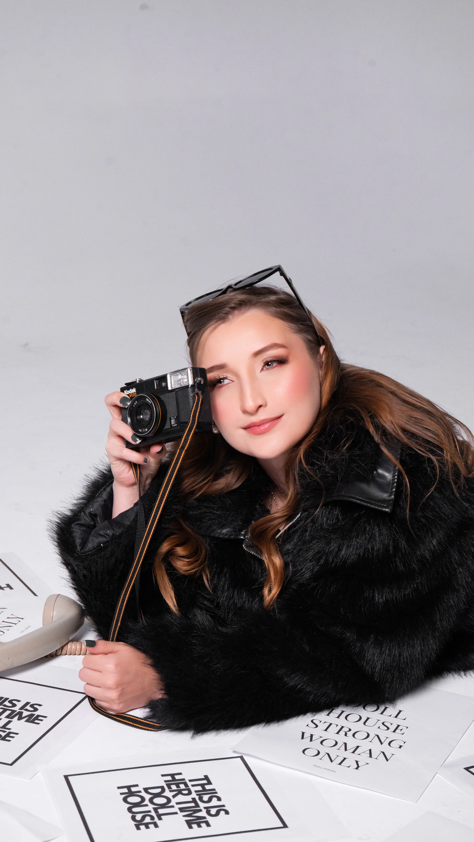 Darsteller HilaryJans Foto 7