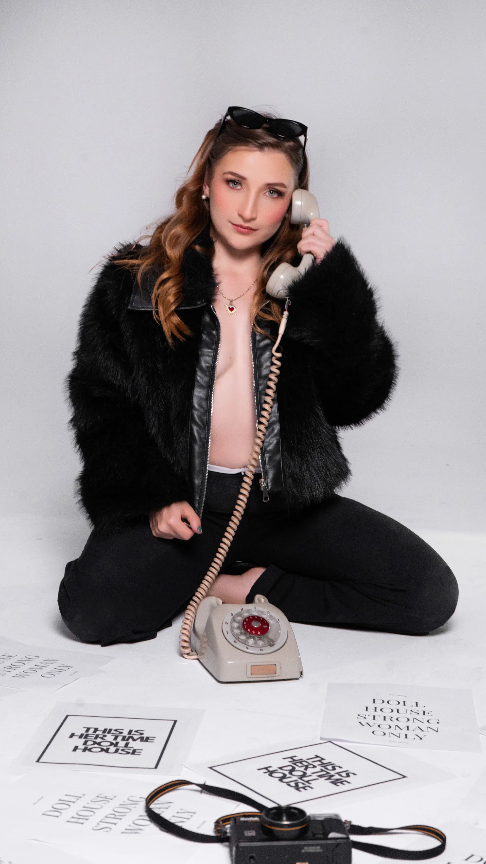 Darsteller HilaryJans Foto 12