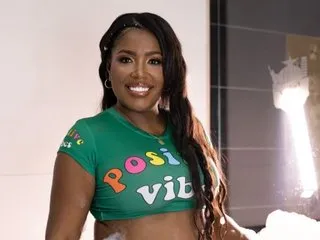 Image de profil du modèle de webcam CloeStonne