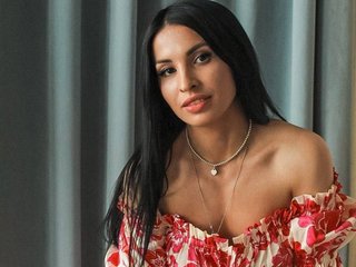 Image de profil du modèle de webcam ErikaNoir