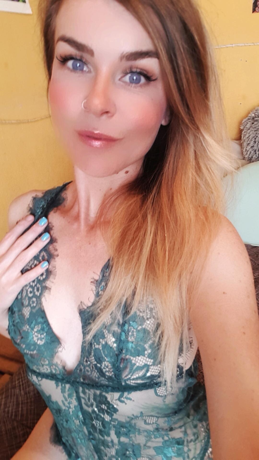 Intérprete AussieMilfAkyra Foto 1