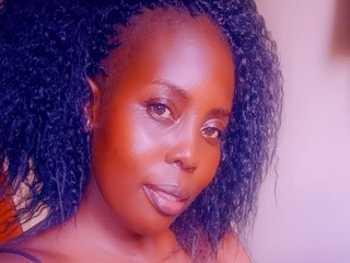 Image de profil du modèle de webcam Sweet_whisper