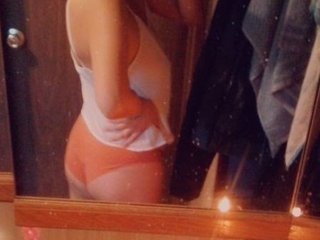 YourSecretWoman cam model profile picture 
