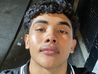 Image de profil du modèle de webcam Dove_Cameran