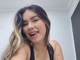 Image de profil du modèle de webcam Valery_Thoms