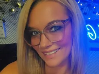 NinaNicoleRoyale