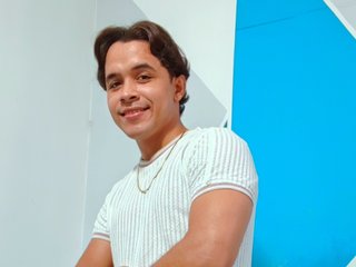 DominicWild profilbild på webbkameramodell 