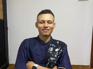 Imagen de perfil de modelo de cámara web de DaniloBor
