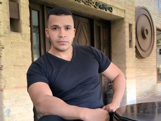 FrankAndersen33 profielfoto van cam model 