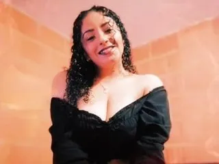 Imagen de perfil de modelo de cámara web de GinnaMendes