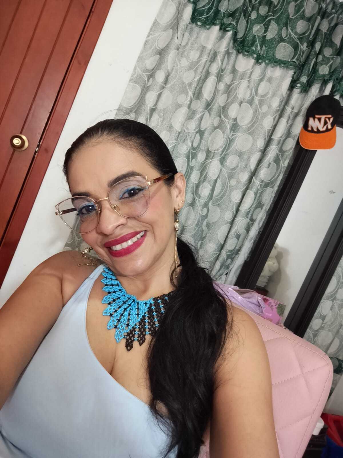 Interprete Vicky_Madame Foto 6