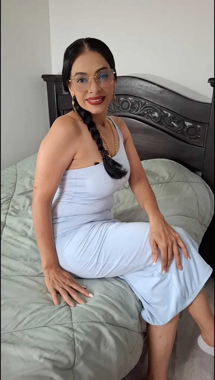 Interprete Vicky_Madame Foto 1