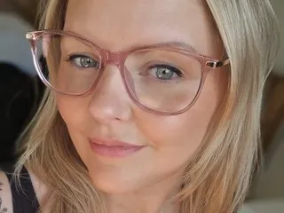 Xo_SweetCherryPie_oX