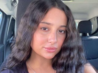 Image de profil du modèle de webcam AmiraRaine