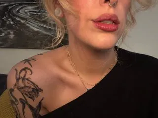 TattooedTeaseXXX immagine del profilo del modello di cam