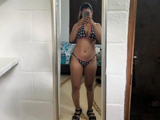 AdelaFrancco immagine del profilo del modello di cam