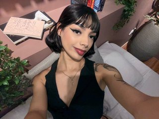 JulietaReds cam model profile picture 
