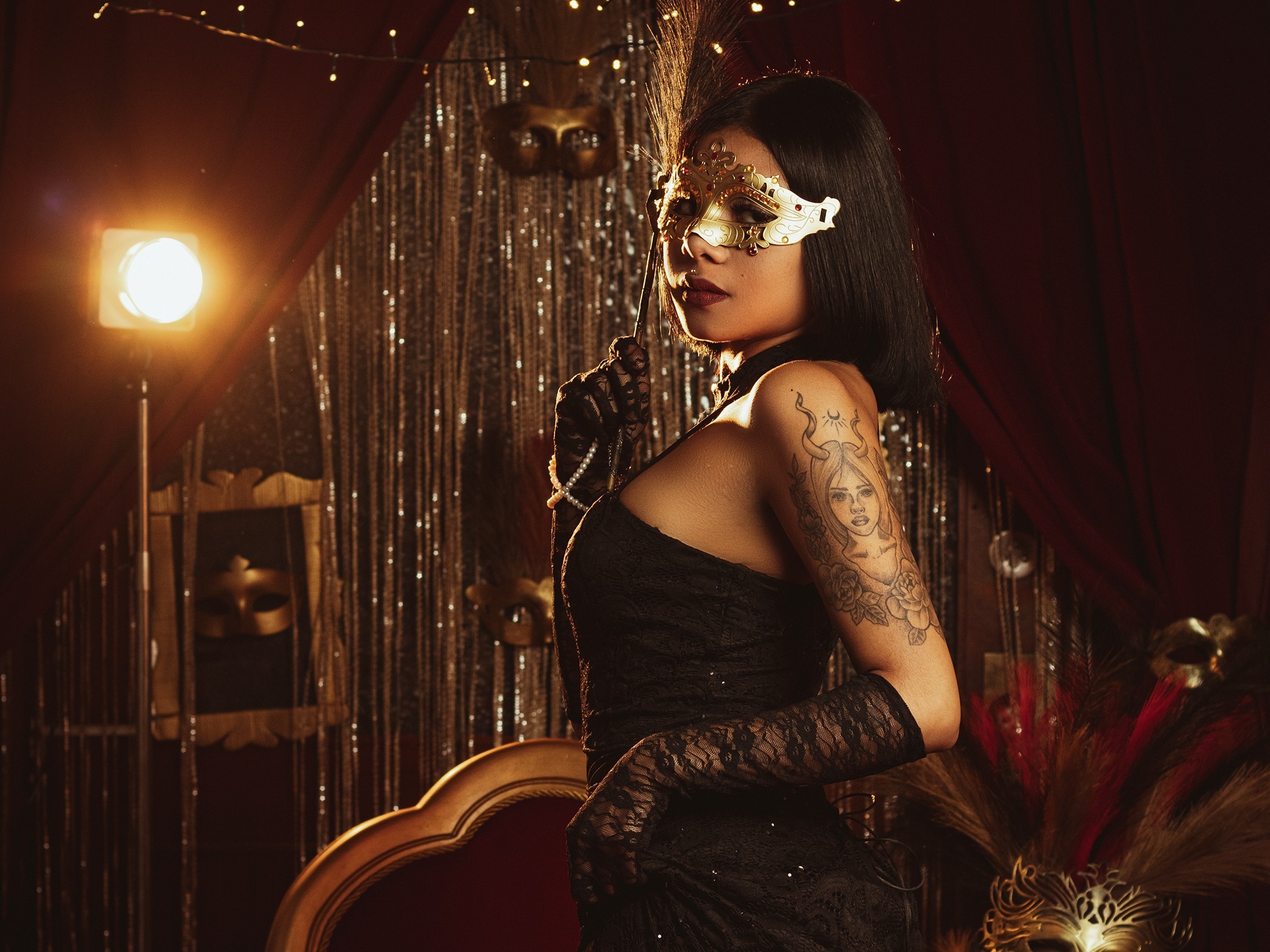 Performer IsaSander Photo 3