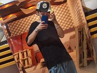 Image de profil du modèle de webcam thaliaamdkarloss