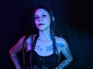 Imagen de perfil de modelo de cámara web de YliriaRose