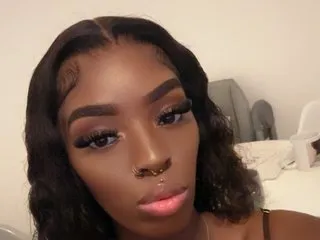 Image de profil du modèle de webcam ValentinaMay