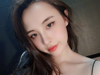 Image de profil du modèle de webcam Luna_2K