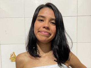 KamilaPoker profilbild pÄ webbkameramodell