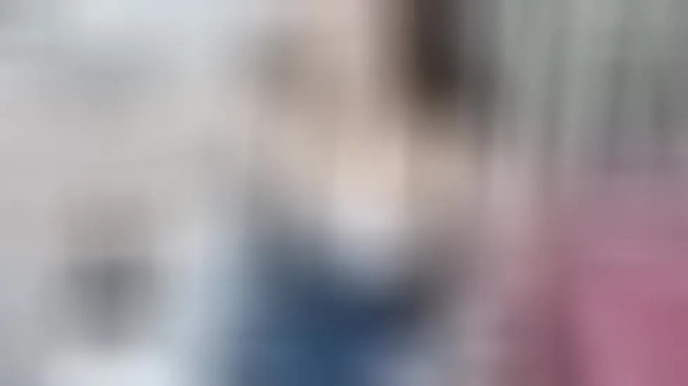 Artist Hellenlucky Video 1