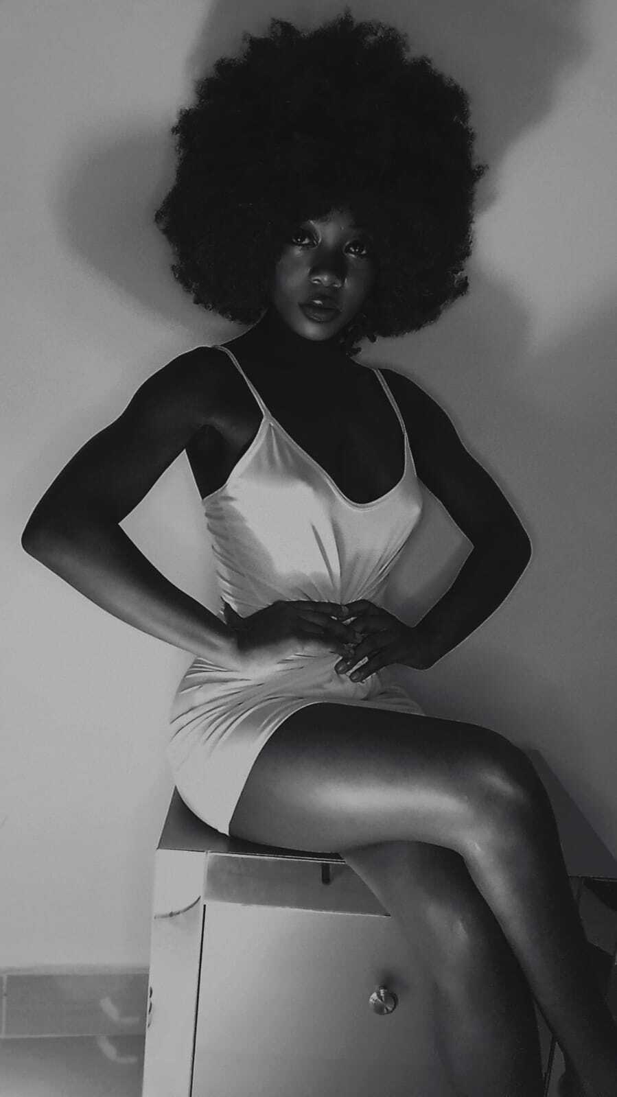 Interprete MadissonBonny Foto 9