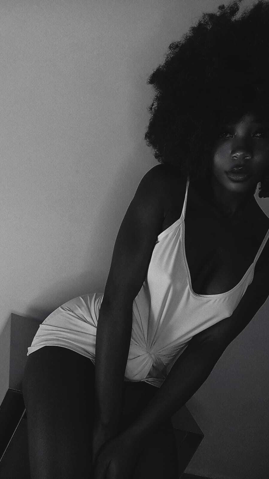 Interprete MadissonBonny Foto 11