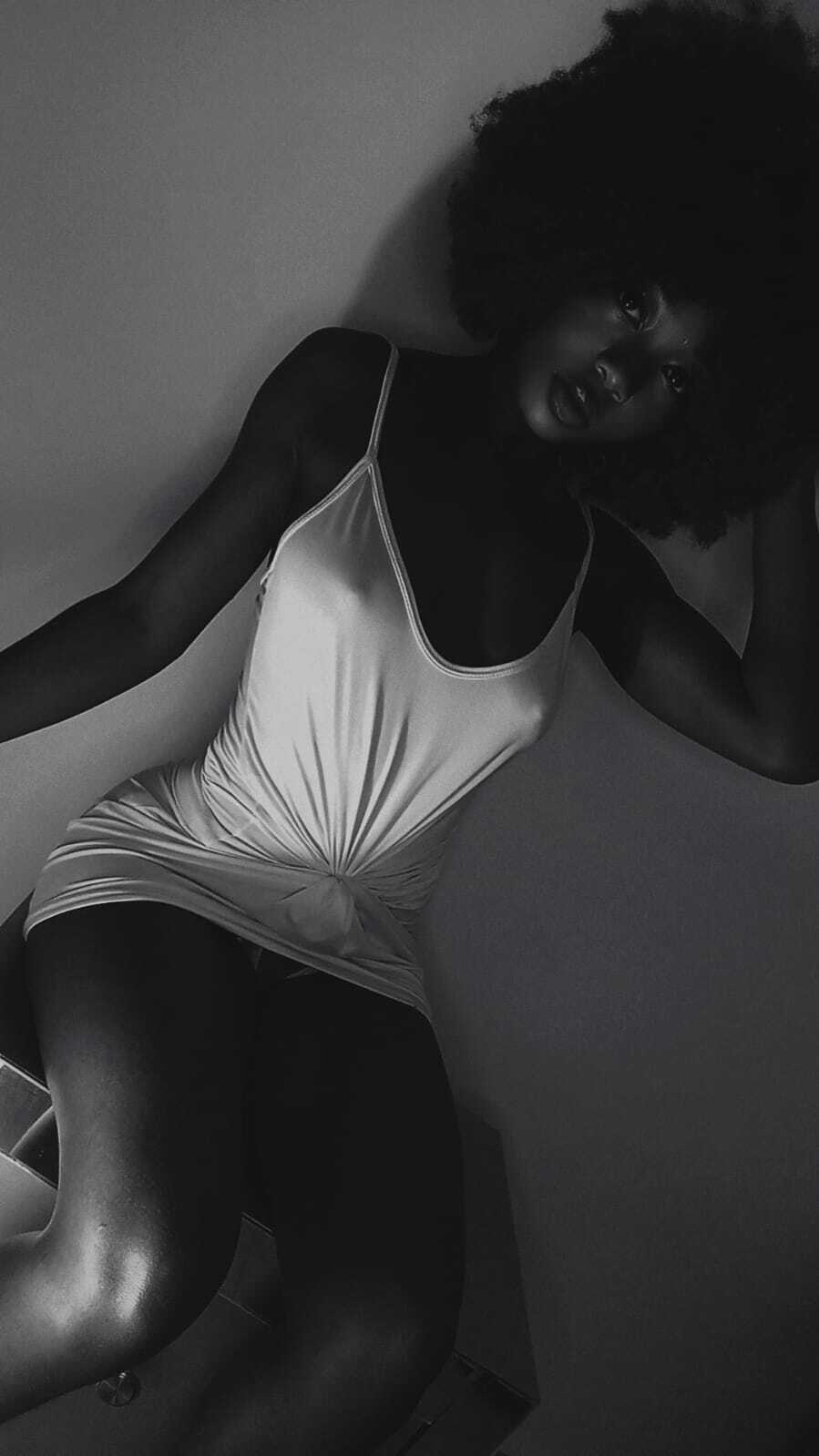 Interprete MadissonBonny Foto 10