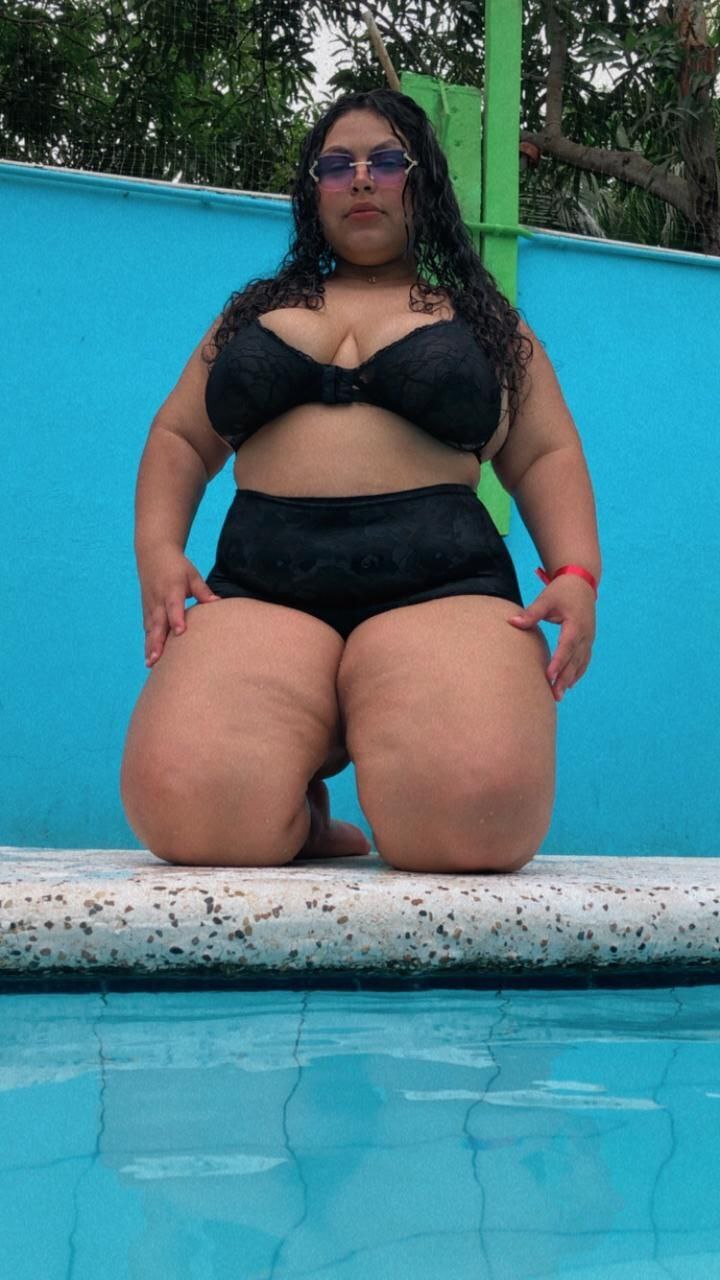 Intérprete ViolethWhite Foto 4