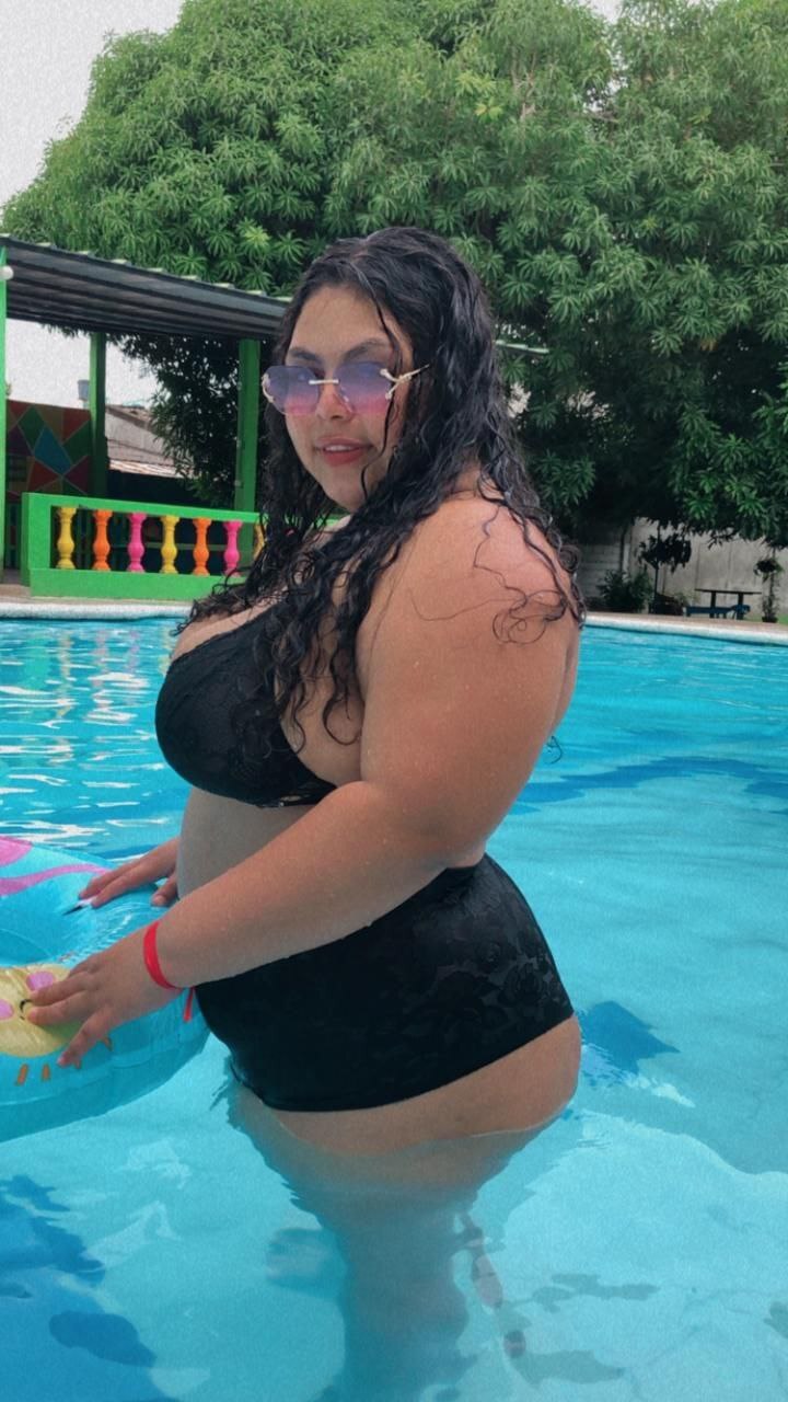 Intérprete ViolethWhite Foto 2