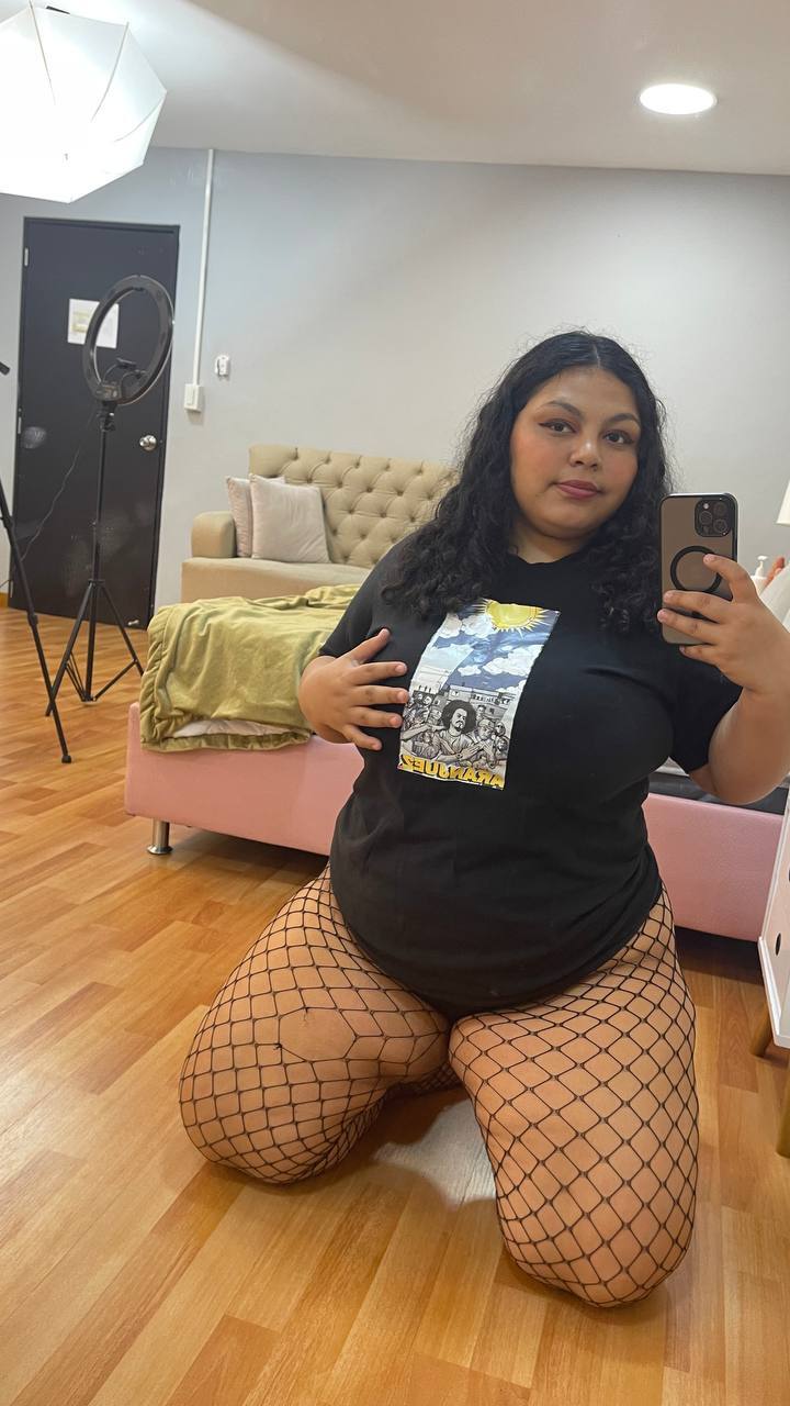 Intérprete ViolethWhite Foto 9