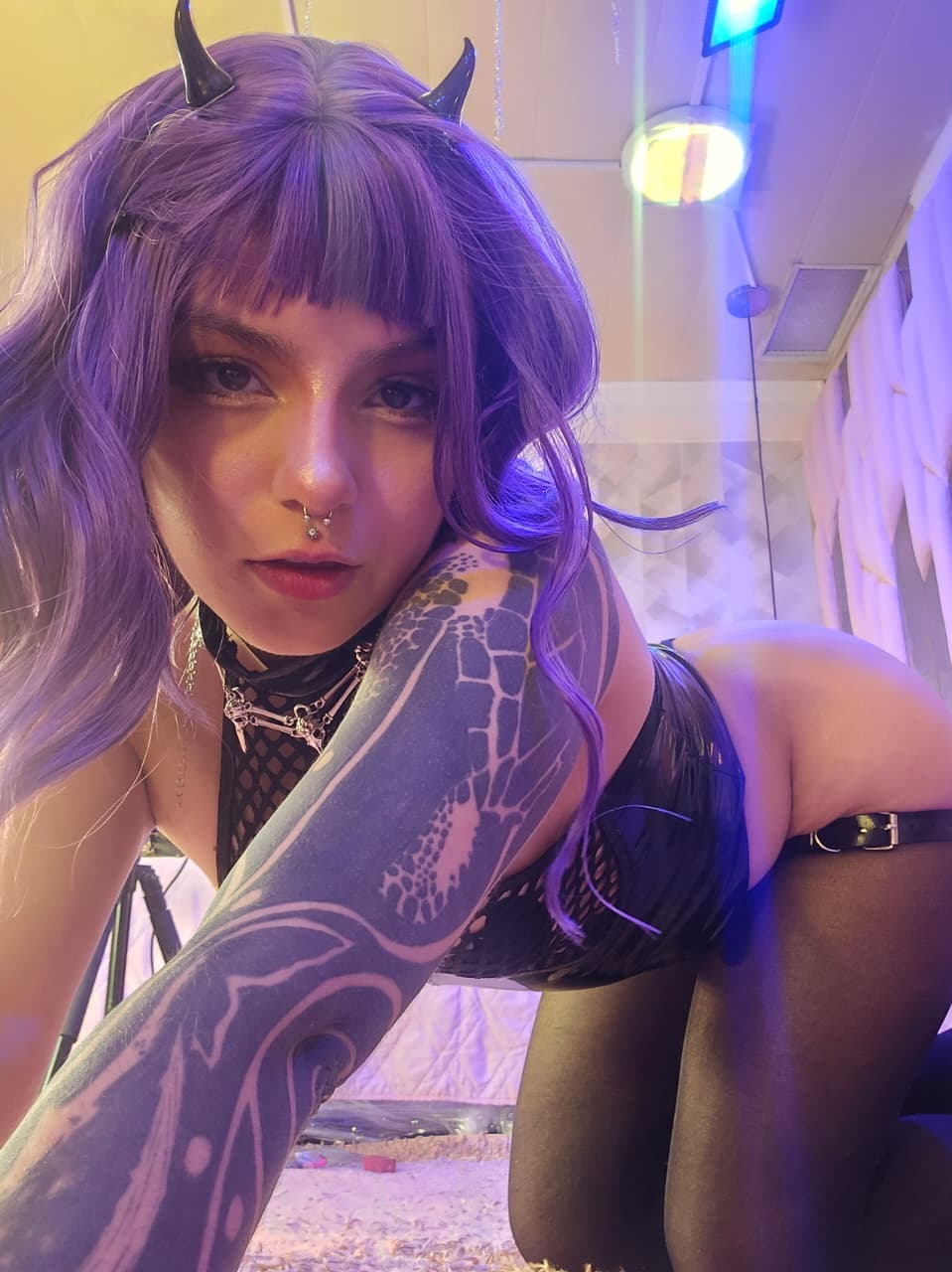 Performer BizzyNoar19 Photo 3