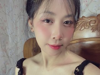 Emily_Xxx69