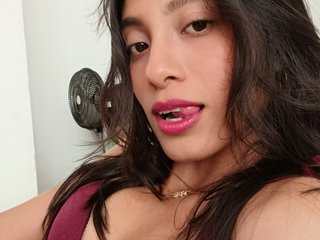 YeseniaRodriguez22 cam model profile picture