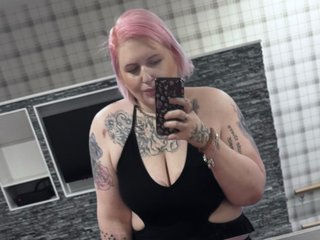 UKMidnightVixen cam model profile picture